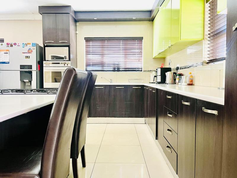 4 Bedroom Property for Sale in Goodwood Estate Western Cape